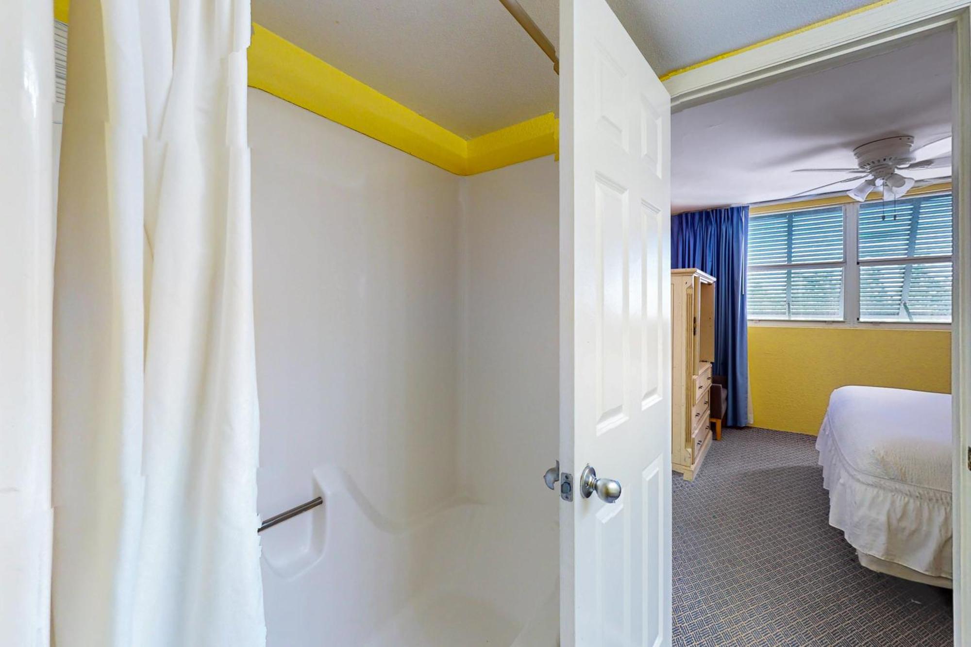 Sunrise Suites Dominican Suite #110 Кей Уест Стая снимка