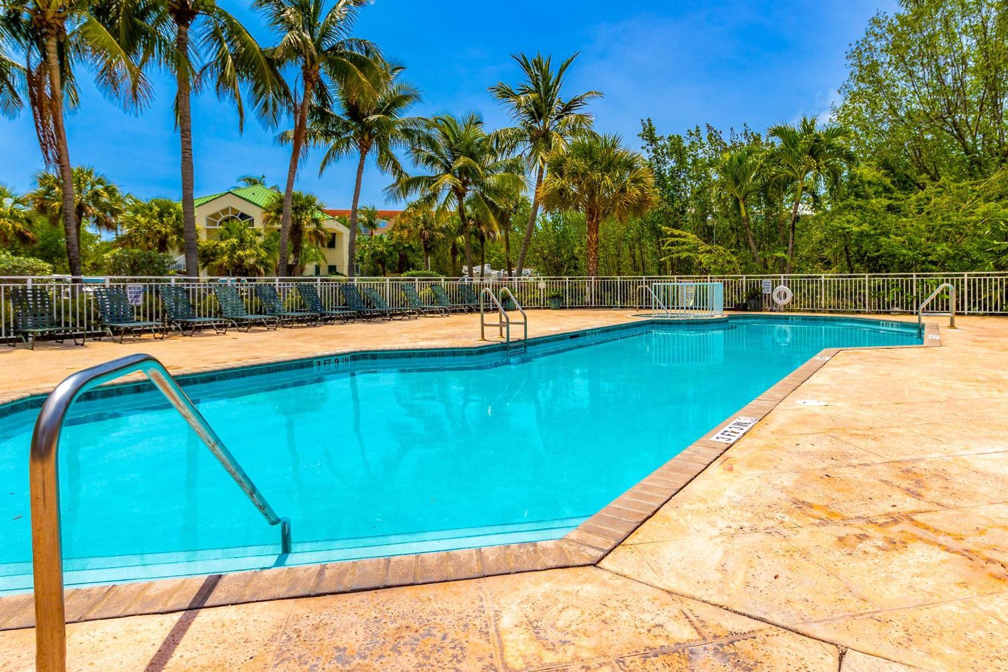 Sunrise Suites Dominican Suite #110 Кей Уест Стая снимка